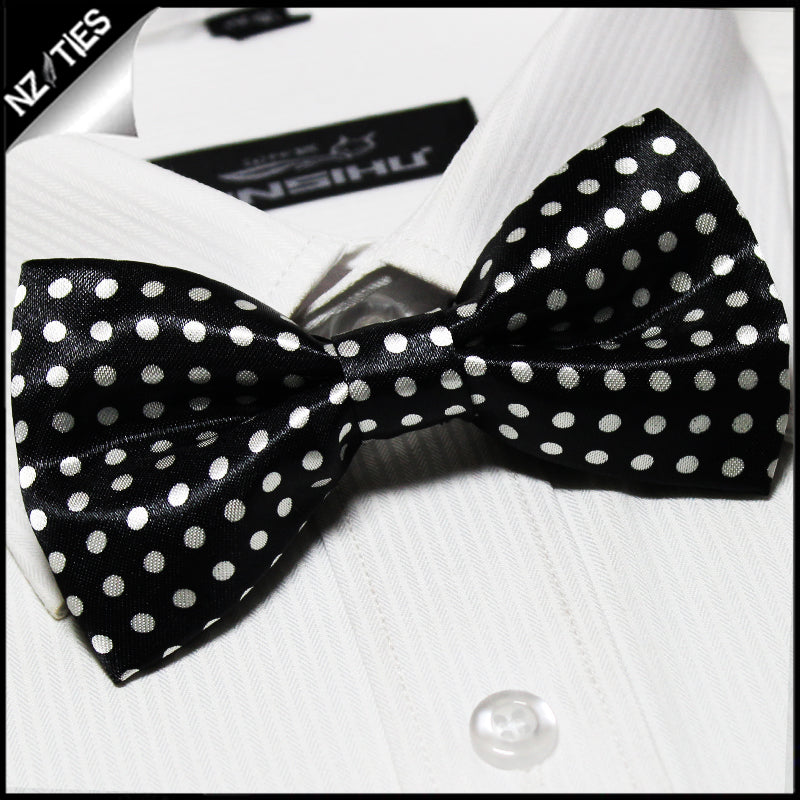 Black with Medium White Polkadots Bow Tie