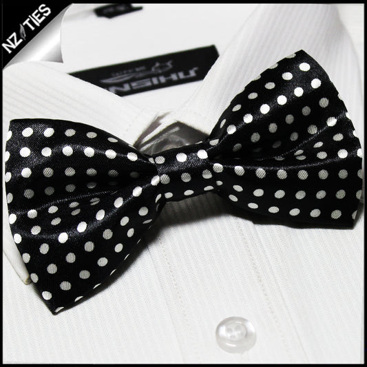 Black with Medium White Polkadots Bow Tie