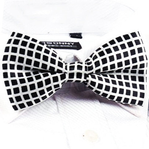 White and Black Grids Bow Tie
